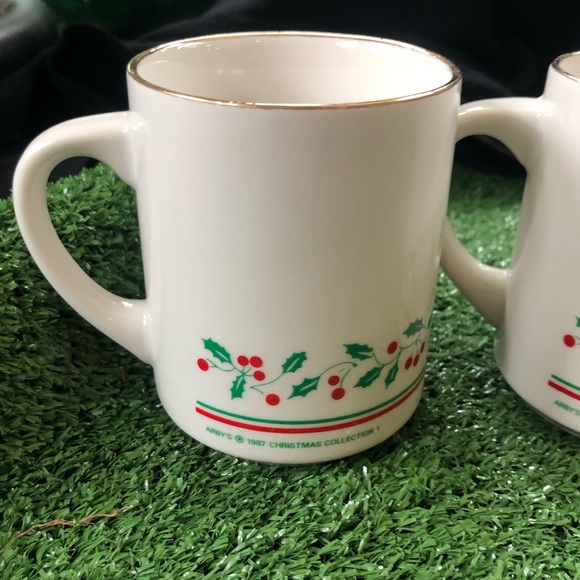 Arby’s 1987 Christmas Collection Coffee Mug Set - Picture 8 of 10